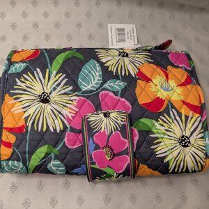 New! Vera Bradley Jazzy Bloom Changing Pad Clutch